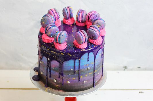 Galaxy Cakes and Galaxy Cupcakes
