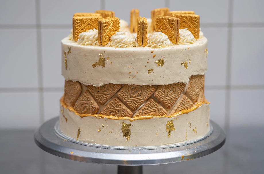 How to make a Custard Cream Faultline Birthday Cake